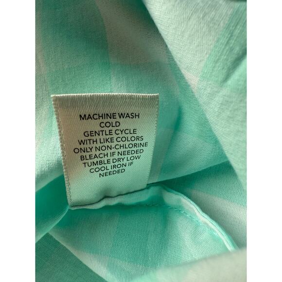 CJ Banks Green Gingham Blouse Size 1X - Picture 3 of 7